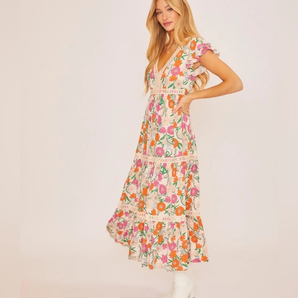 Baevely Floral V-Neck Maxi Dress